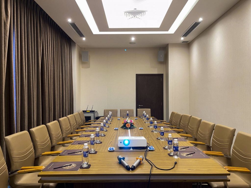 alpina room vanda hotel danang